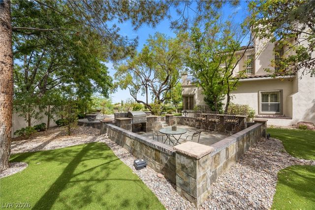 8904 Tavistock Court, Las Vegas, NV 89134