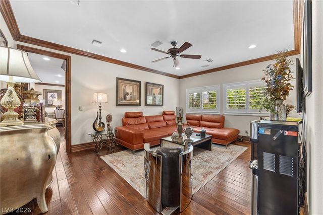 8904 Tavistock Court, Las Vegas, NV 89134