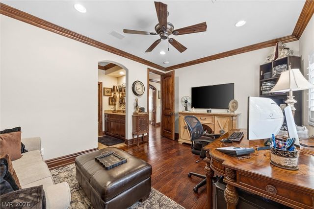 8904 Tavistock Court, Las Vegas, NV 89134