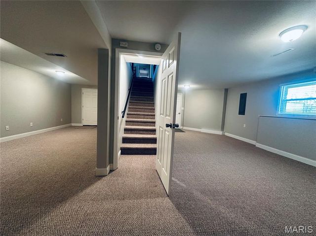 17 Kathryn Drive, St James, MO 65559