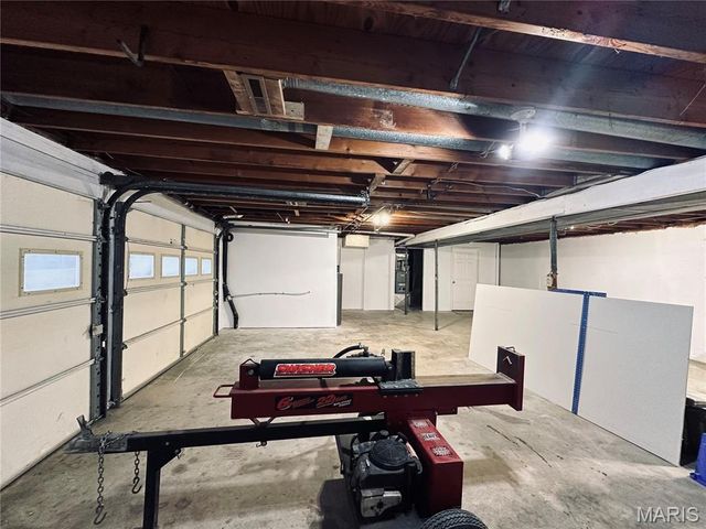 17 Kathryn Drive, St James, MO 65559