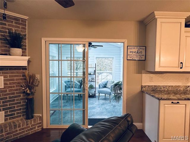 17 Kathryn Drive, St James, MO 65559