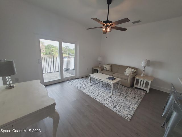 933 Paddleboard Court, Melbourne, FL 32935