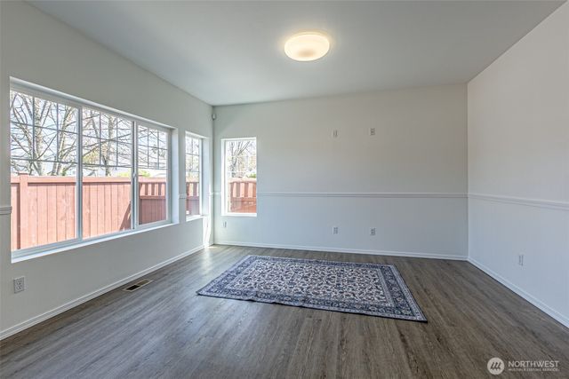 14429 Riverwalk Drive E, Sumner, WA 98390