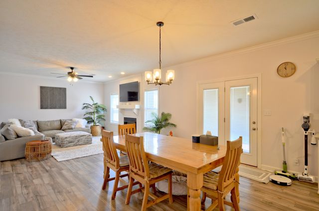 279 BLUEBRIAR TRCE, Clarksville, TN 37043