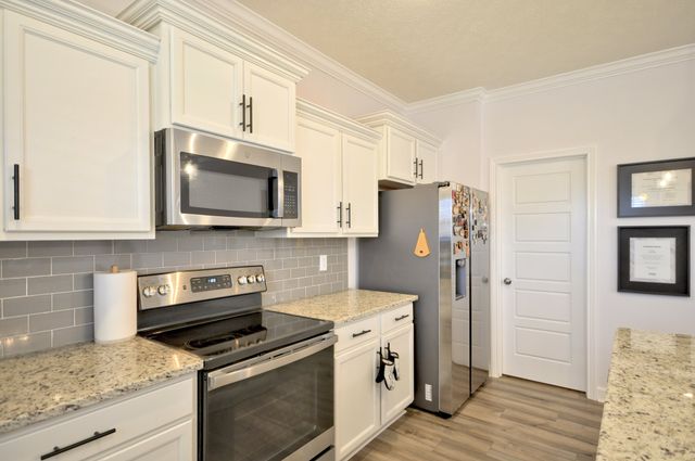 279 BLUEBRIAR TRCE, Clarksville, TN 37043