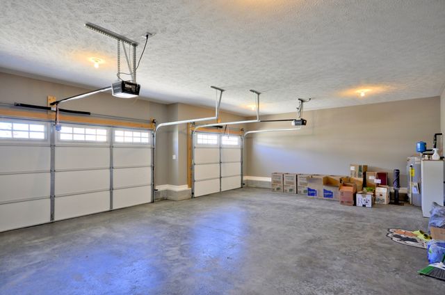 279 BLUEBRIAR TRCE, Clarksville, TN 37043