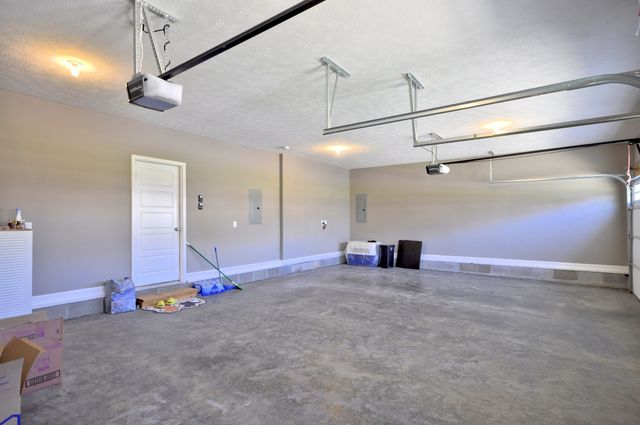 279 BLUEBRIAR TRCE, Clarksville, TN 37043