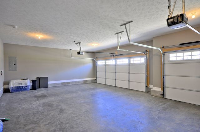 279 BLUEBRIAR TRCE, Clarksville, TN 37043