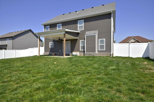 279 BLUEBRIAR TRCE, Clarksville, TN 37043