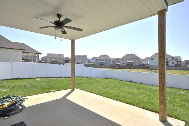 279 BLUEBRIAR TRCE, Clarksville, TN 37043