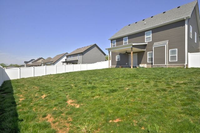 279 BLUEBRIAR TRCE, Clarksville, TN 37043