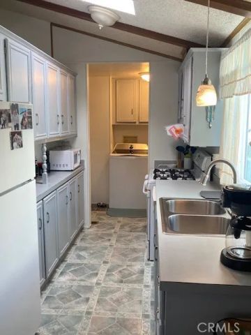 655 S Halcyon 7, Arroyo Grande, CA 93420