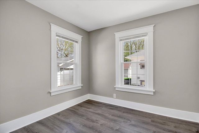 1403 E Van Buren Street, Janesville, WI 53545