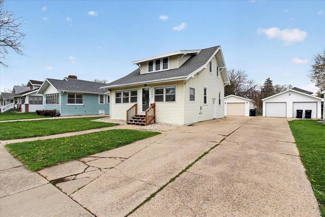 1403 E Van Buren Street, Janesville, WI 53545