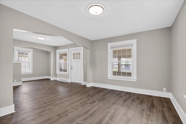 1403 E Van Buren Street, Janesville, WI 53545