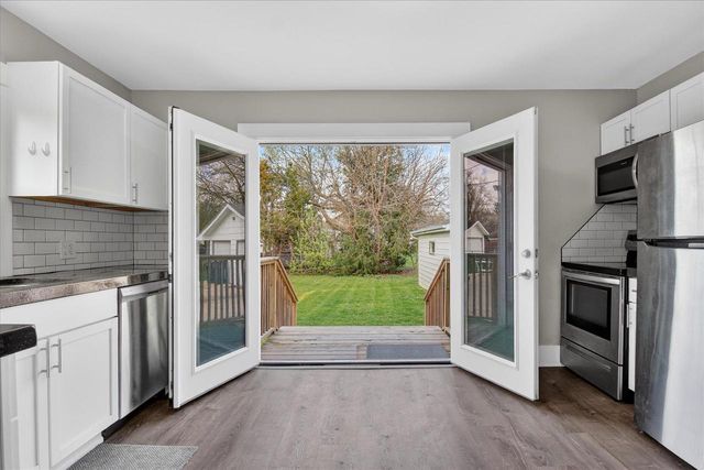 1403 E Van Buren Street, Janesville, WI 53545