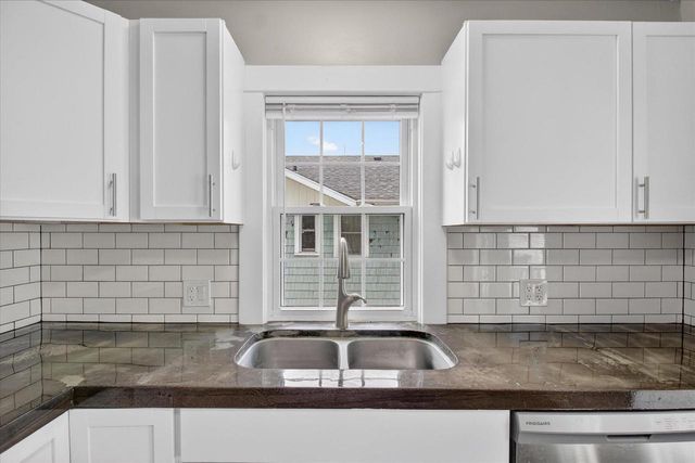 1403 E Van Buren Street, Janesville, WI 53545