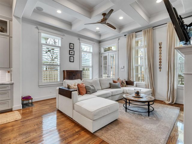 616 W 26th Street, Houston, TX 77008