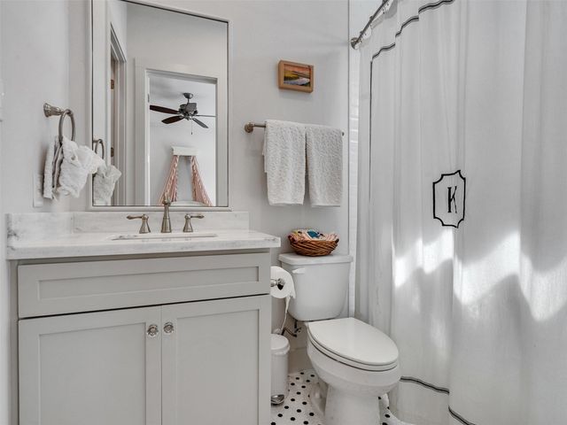 616 W 26th Street, Houston, TX 77008