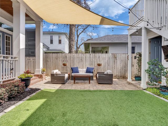 616 W 26th Street, Houston, TX 77008