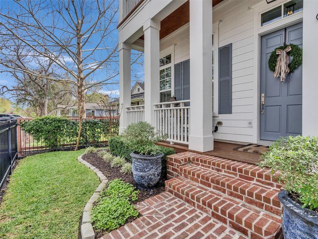 616 W 26th Street, Houston, TX 77008