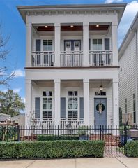 616 W 26th Street, Houston, TX 77008