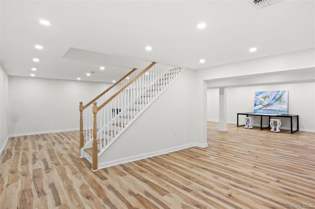 172 Choir Lane, Westbury, NY 11590