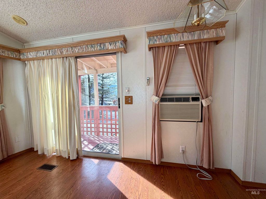 201 Chief Looking Glass Ln, Kamiah, ID 83536 photo 6