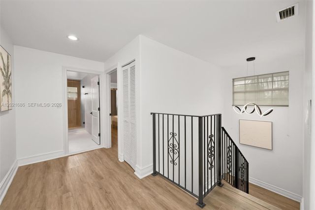 2940 NE 164th St, North Miami Beach, FL 33160