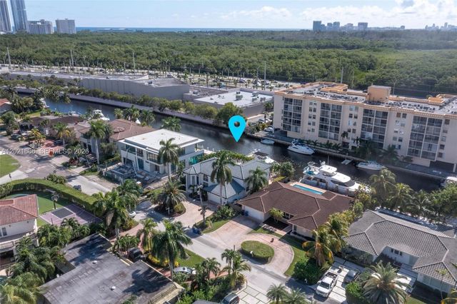 2940 NE 164th St, North Miami Beach, FL 33160