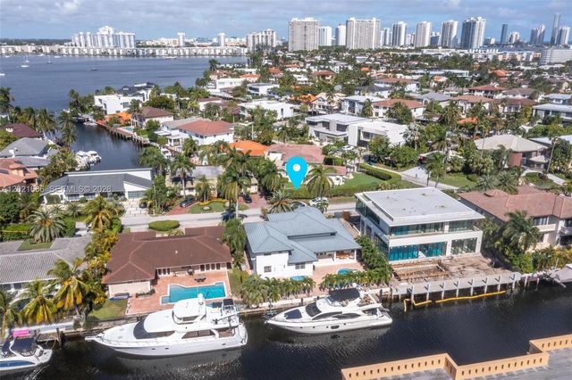 2940 NE 164th St, North Miami Beach, FL 33160