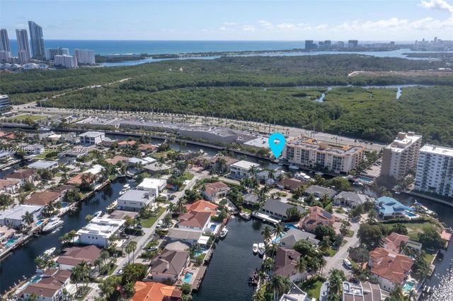 2940 NE 164th St, North Miami Beach, FL 33160