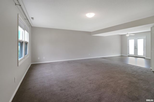 3605 N SANDIA Drive, Peoria, IL 61604
