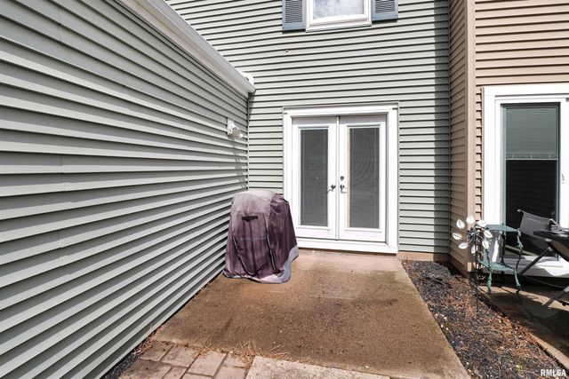 3605 N SANDIA Drive, Peoria, IL 61604