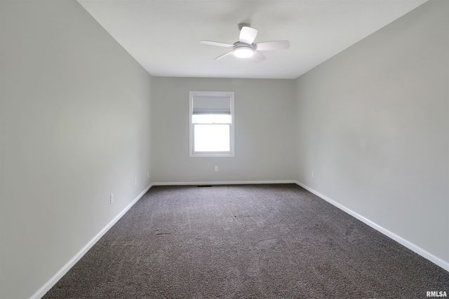 3605 N SANDIA Drive, Peoria, IL 61604