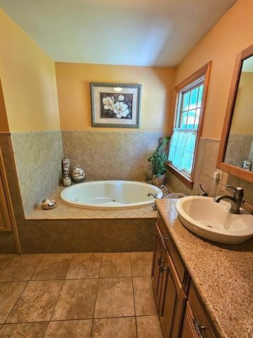 278 Hixville Rd, Dartmouth, MA 02747
