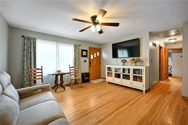 4357 N Drury Avenue, Kansas City, MO 64117