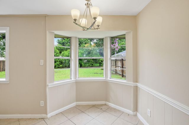 6046 W Airport Boulevard, Houston, TX 77035