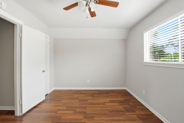6046 W Airport Boulevard, Houston, TX 77035