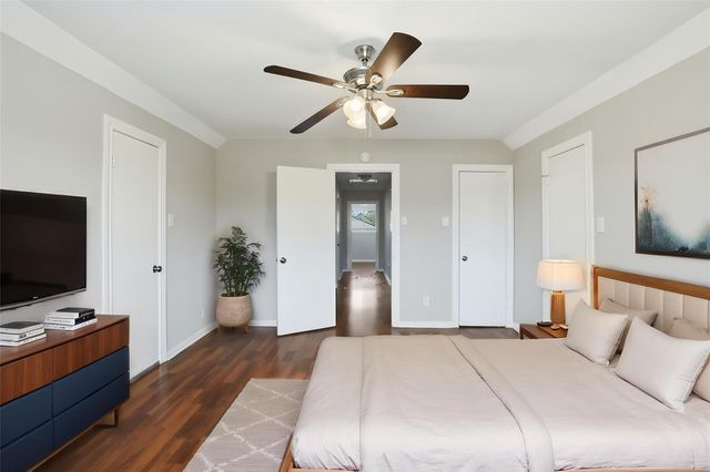 6046 W Airport Boulevard, Houston, TX 77035