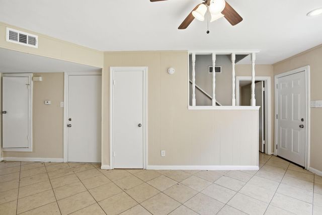6046 W Airport Boulevard, Houston, TX 77035
