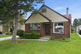 44 50th Avenue, Bellwood, IL 60104