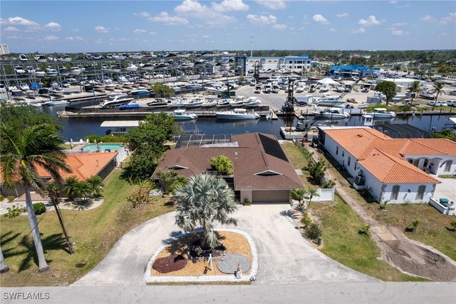 123 Placid DR, Fort Myers, FL 33919