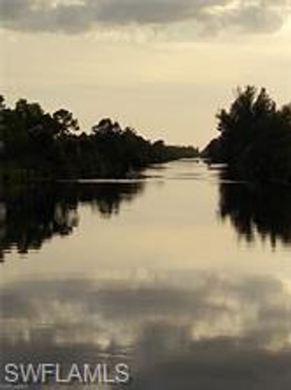 1218 NE 40th ST, CAPE CORAL, FL 33909 — exterior