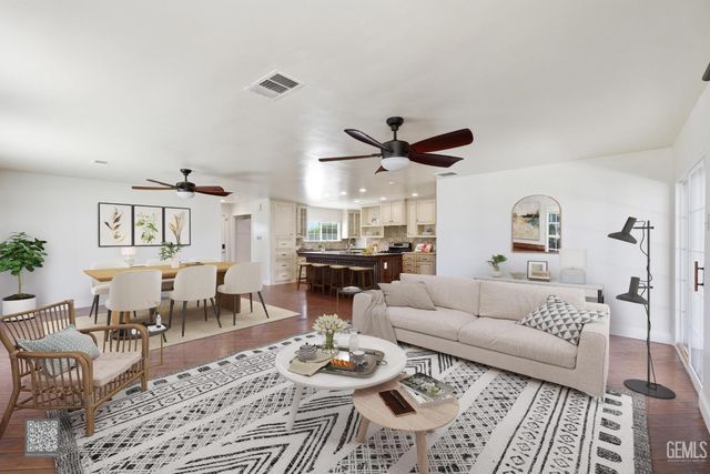 6606 Desmond Avenue, Bakersfield, CA 93308