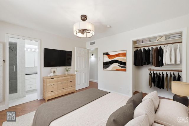 6606 Desmond Avenue, Bakersfield, CA 93308