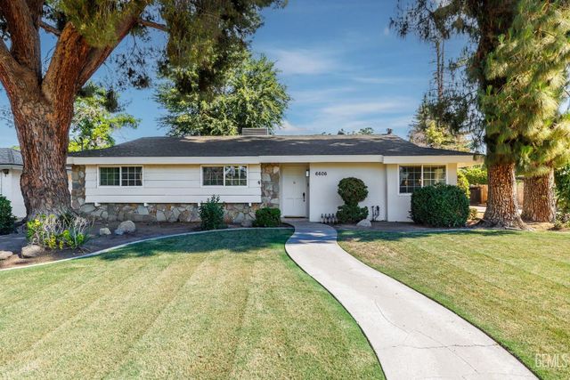 6606 Desmond Avenue, Bakersfield, CA 93308