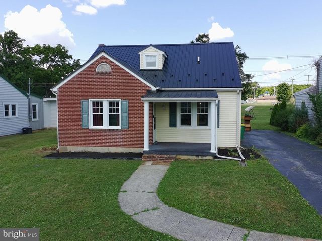1137 STANLEY AVENUE, Chambersburg, PA 17201