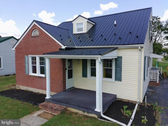 1137 STANLEY AVENUE, Chambersburg, PA 17201